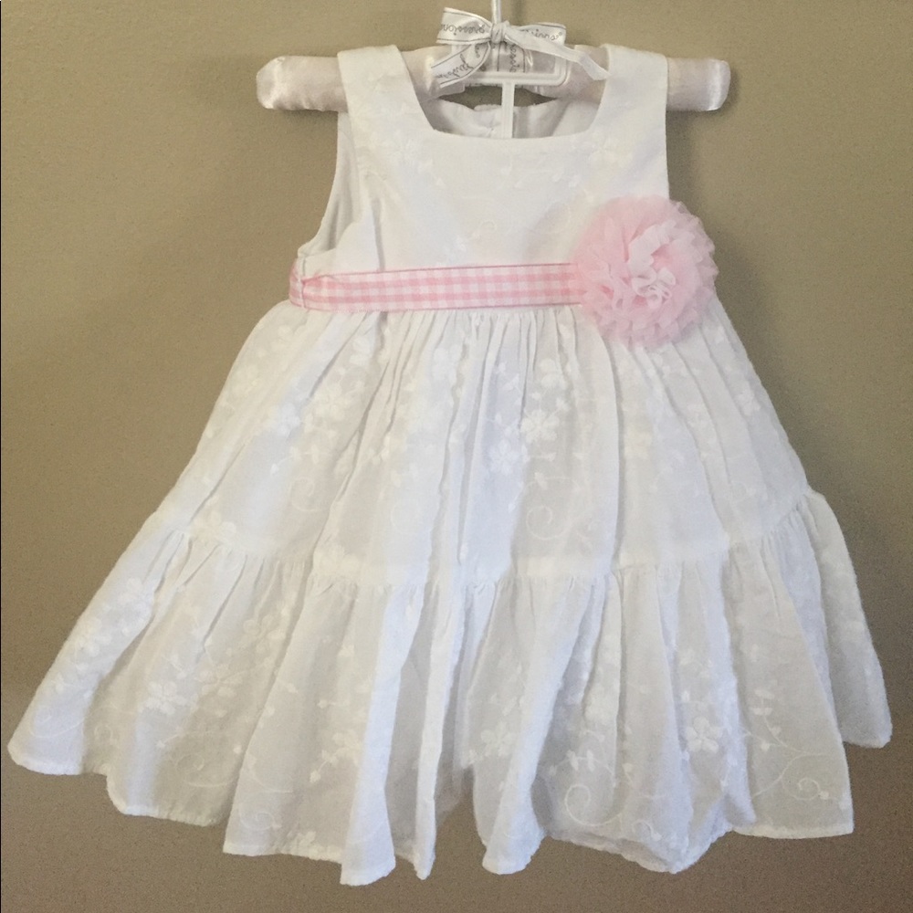 NEW-Baby Girl White Eyelet Cotton Dress
